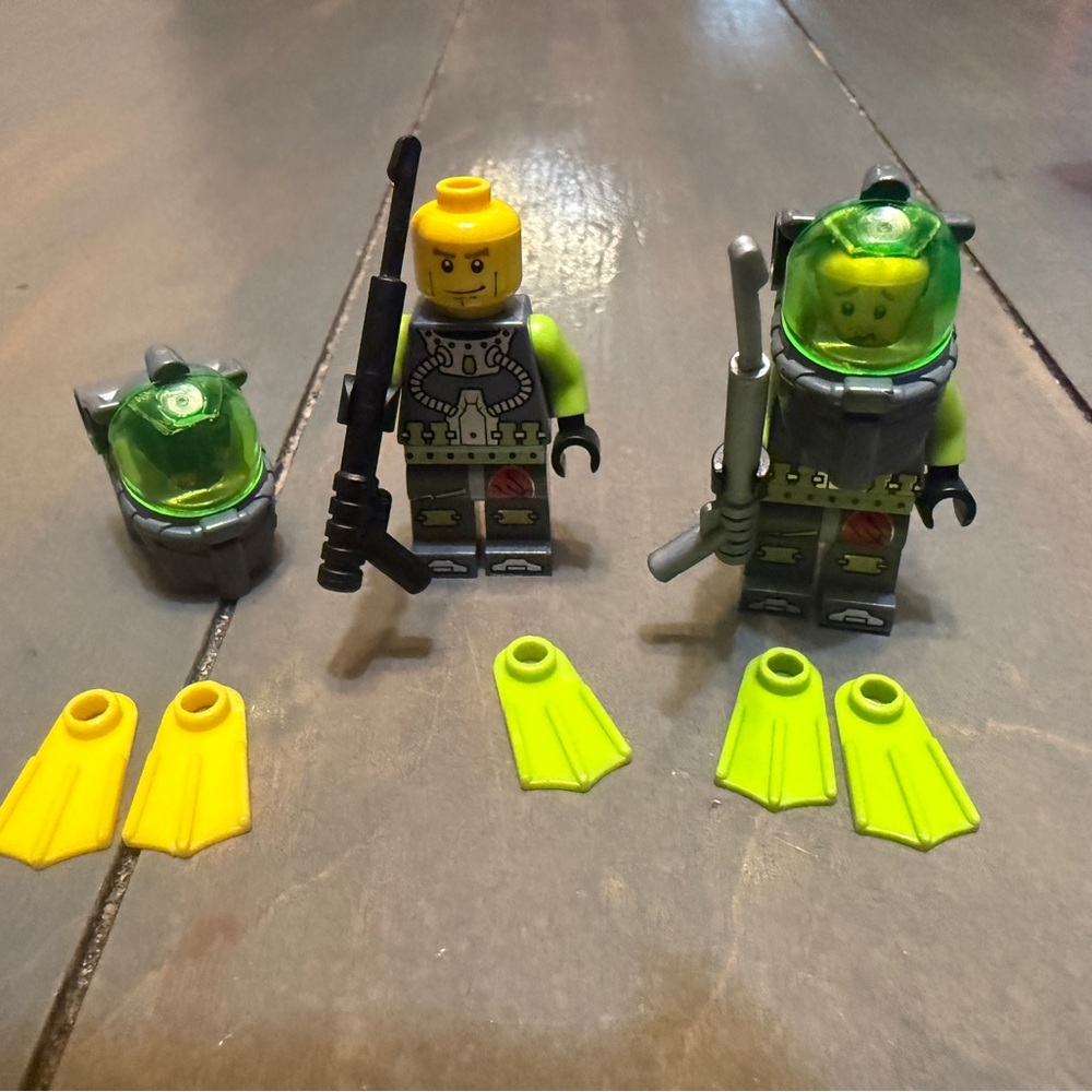 LEGO Atlantis Minifigure lot.